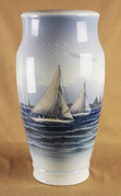 Арт-студия "Кентавр" - Старинная ваза с изображением парусников №013987