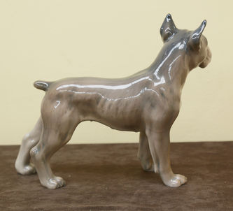 Арт-студия "Кентавр" - Фарфоровая статуэтка собаки породы Боксер. Конец 1920-х гг. №010961