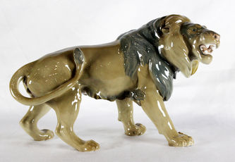 Арт-студия "Кентавр" - Фарфоровая статуэтка "Рычащий лев" №011801