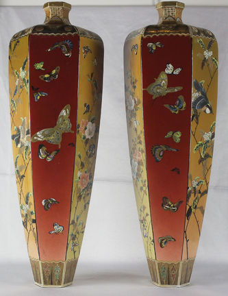 Арт-студия "Кентавр" - Парные  напольные  вазы с изображением цветов, птиц и бабочек. №012555