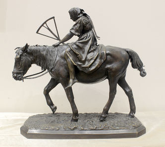 Арт-студия "Кентавр" - Бронзовая скульптура "Крестьянка с граблями на лошади" №014326