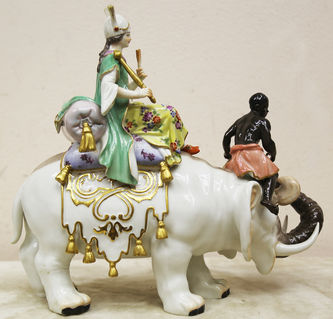 Арт-студия "Кентавр" - Старинная статуэтка "Персиянка на слоне" (аллегория Азии) №015118