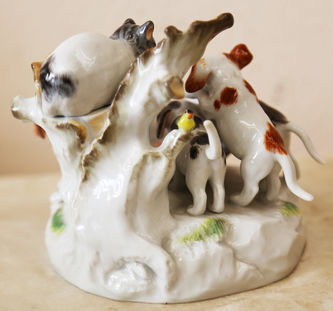 Арт-студия "Кентавр" - Старинная статуэтка "Кот и собаки" №015152