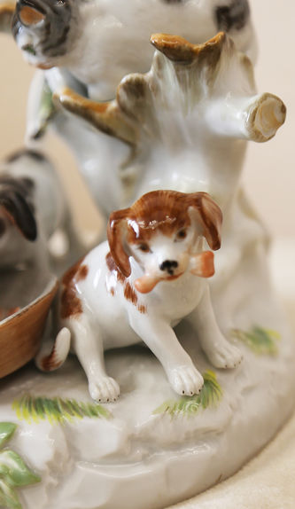 Арт-студия "Кентавр" - Старинная статуэтка "Кот и собаки" №015152