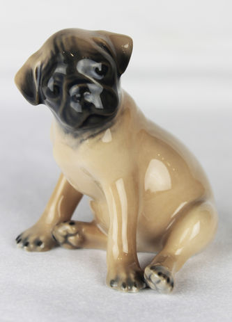 Арт-студия "Кентавр" - Фарфоровая статуэтка собаки породы мопс №015213