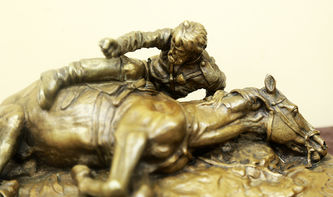 Арт-студия "Кентавр" - Бронзовая скульптура "После боя (Утрата товарища коня)" №015716