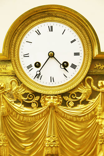 Арт-студия "Кентавр" - Старинные каминные часы с боем "Молитва перед сном". Начало 1820-х гг. №008842