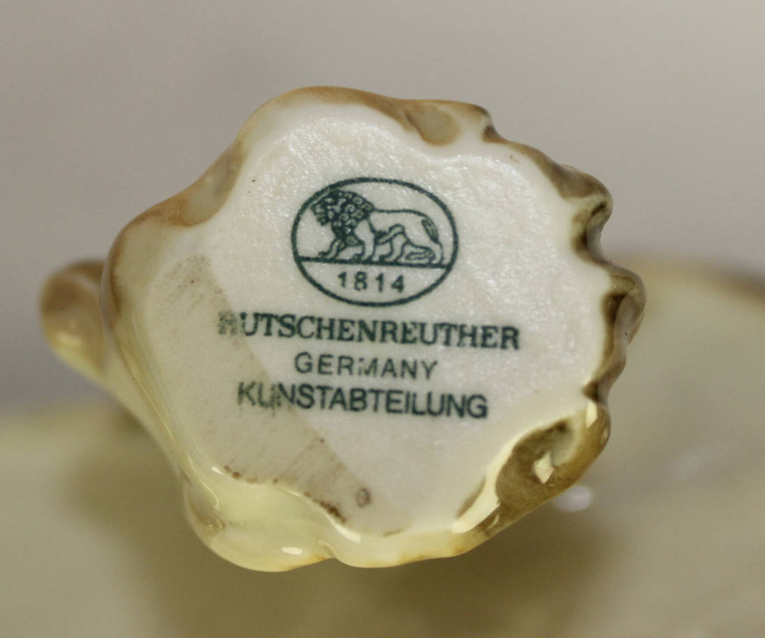 . -   ""  010923 -  .  (Gunther R. Granget)      ,         .  60-       Lorenz Hutschenreuther AG          .          1969        .  80-90-  Granget       Hutschenreuther.  1969   .. Hutschenreuther   Lorenz Hutschenreuther AG     Hutschenreuther AG,    1998 .         2000      (Rosenthal),       Sambonet Paderno Industrie  2009 .